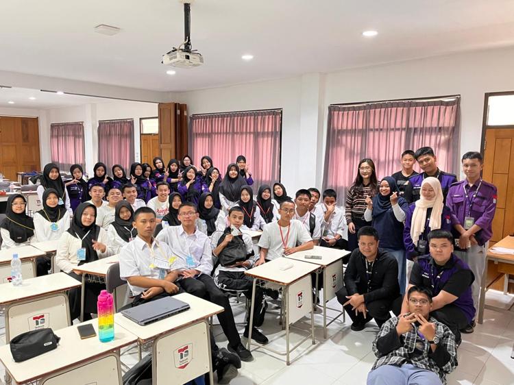 ignite-the-magic-within-menyalakan-potensi-diri-dan-kemampuan-berbahasa-dalam-diklat-comet-2026